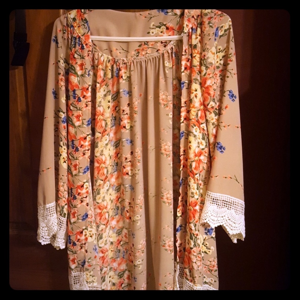 Beautiful Women's Floral Kimono